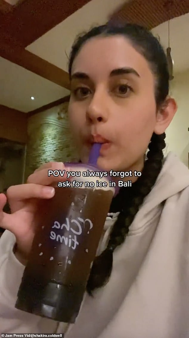 Chia sẻ video trên TikTok, Shakira tiết lộ cô tin rằng mình bị ốm vì uống nước đá&nbsp;