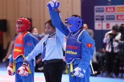 Thể thao - Phải đấu võ sỹ Campuchia, Lê Thị Hiền khiến trọng tài "bẻ còi" và thắng 9-1