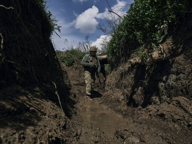 Tờ WSJ: Chiến dịch phản công của Ukraine sẽ 'dọn đường' đàm phán với Nga