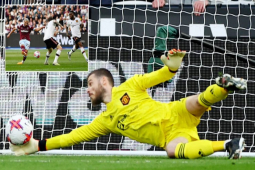 De Gea mắc lỗi nhiều nhất vẫn số 1 Ngoại hạng Anh, fan MU tức giận đòi đuổi