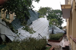 Tin tức trong ngày - 2 người chết và mất tích, hàng ngàn ngôi nhà hư hỏng do mưa đá, dông lốc