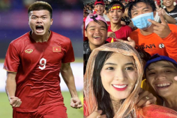 Đời sống Showbiz - Cô gái Việt đội mưa cổ vũ đội tuyển U22 Việt Nam gây "náo loạn" khán đài Campuchia