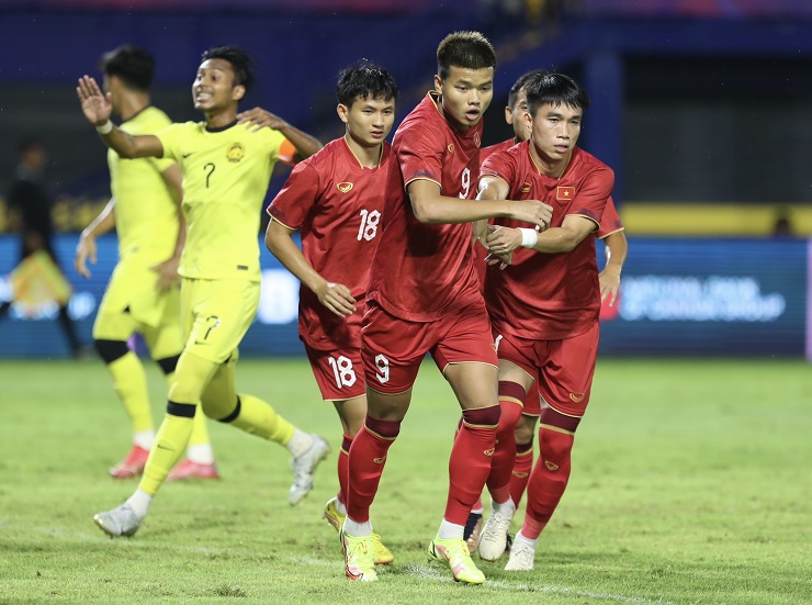 U22 Việt Nam chính thức vào bán kết sau trận thắng U22 Malaysia