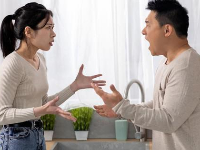 Bạn trẻ - Cuộc sống - Từ một cô gái hiền lành, tốt bụng, người phụ nữ nổi điên vì thói quen kinh khủng này của chồng