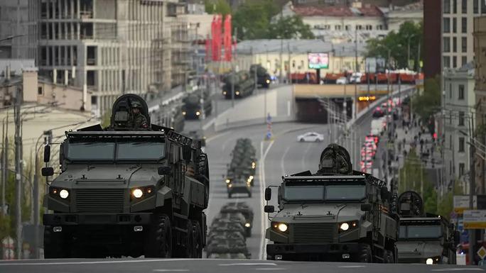 Xe quân sự tại Moscow