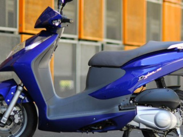 Xe máy ”huyền thoại” từng khiến dân Việt mê mẩn: Nguyên nhân cái ”chết yểu” của loại xe của Honda từng xưng ”chúa tể” khiến nhiều người tiếc nuối