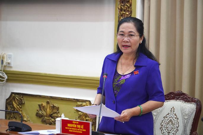 Chủ tịch HĐND TP HCM Nguyễn Thị Lệ bức xúc vì dự án "bình chân như vại" gây lãng phí.