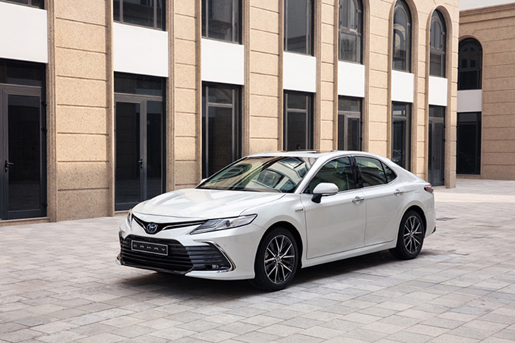 Giá xe Toyota Camry niêm yết và lăn bánh tháng 5/2023 - 3