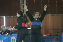 Thể thao - Nữ võ sỹ Việt Nam chịu 2 đấm vào mặt để lấy vé tranh HCV SEA Games 32