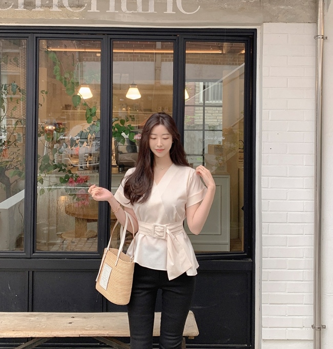 Bạn đã biết cách mặc áo peplum hợp mốt? - 4