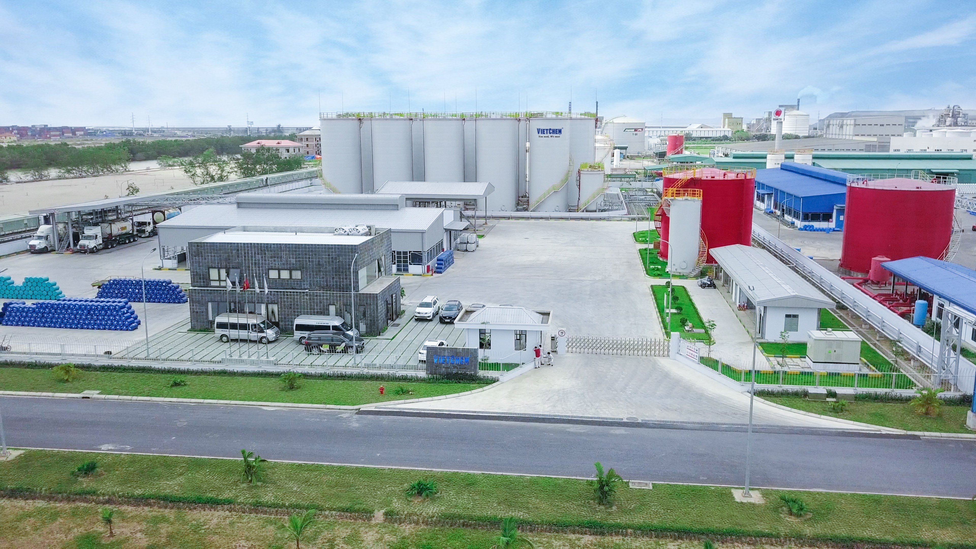 Tân Thành liên tục mở rộng quy mô, không ngừng nâng cấp diện tích nhà máy, kho bãi…