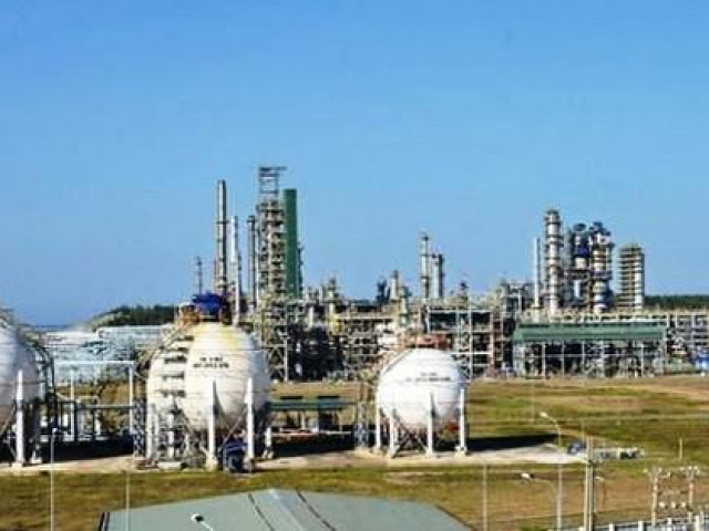 Kinh doanh - Từ khi hoạt động, lọc dầu Dung Quất đã nộp ngân sách bao nhiêu?