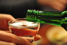 Sức khỏe đời sống - Uống rượu từ năm 16 tuổi, người đàn ông 38 tuổi mắc ung thư giai đoạn cuối