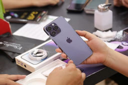 Thị trường - Tiêu dùng - iPhone 14 Pro Max "sụt" giá theo tuần: Giá iPhone ở Việt Nam hiện đang thấp nhất TG?
