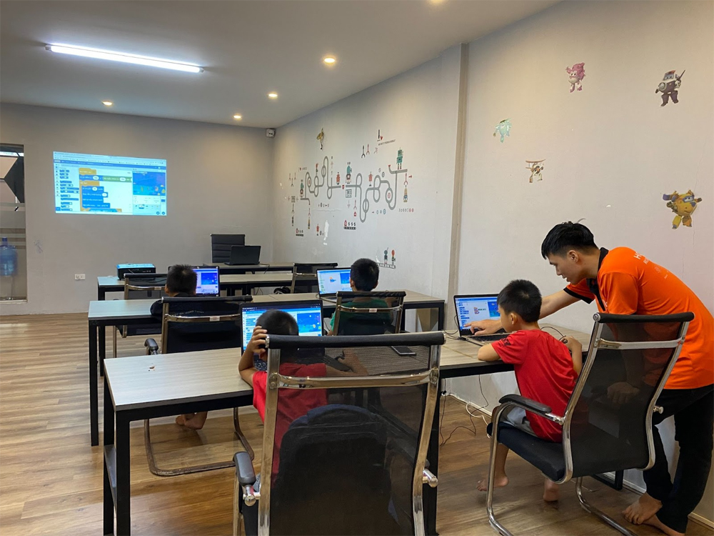 Robotics Hesman Hero Academy - trung tâm đào tạo công nghệ dành cho trẻ uy tín tại Nghệ An - 2