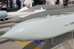 Thế giới - Anh tuyên bố gửi tên lửa hành trình tối tân tầm bắn 250km cho Ukraine