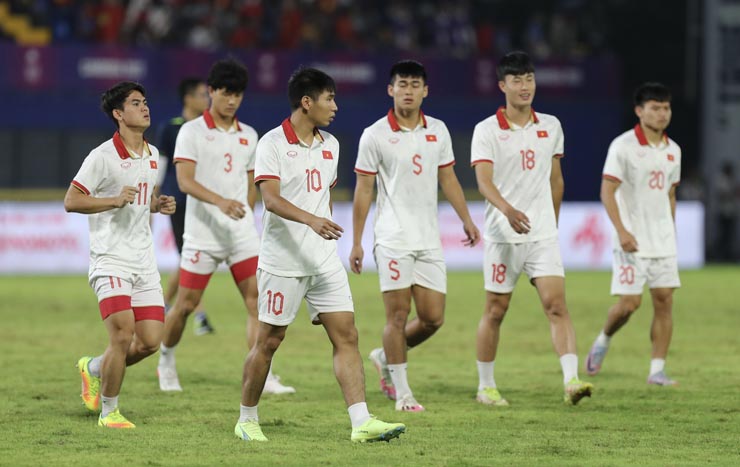 Trực tiếp bóng đá U22 Việt Nam - U22 Thái Lan: Tấn công không ngừng nghỉ (SEA Games 32) - 16