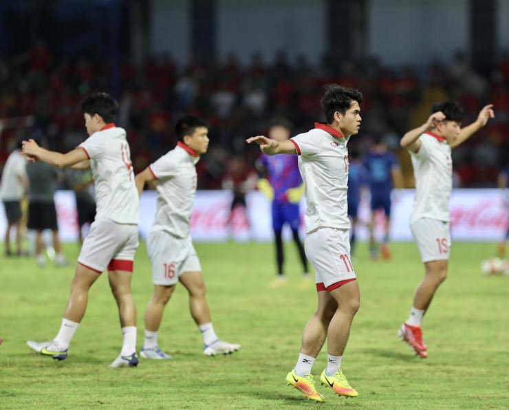 Trực tiếp bóng đá U22 Việt Nam - U22 Thái Lan: Tấn công không ngừng nghỉ (SEA Games 32) - 17