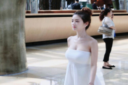 Người phụ nữ có vòng 1 tự nhiên đẹp nhất Hàn Quốc mặc gì cũng “khó rời mắt”
