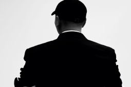 Thời trang - Helmut Lang bổ nhiệm nhà tạo mẫu gốc Việt tài năng làm Giám đốc Sáng tạo