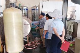 Tin tức trong ngày - Tổng kiểm tra nhà máy sản xuất nước tinh khiết…có đỉa, phát hiện điều gì?