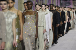 Thời trang - Thương hiệu thiết kế nào dựa trên cung hoàng đạo?