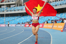 Thể thao - "Nữ hoàng điền kinh" Nguyễn Thị Oanh nói gì sau chiến công 4 HCV SEA Games?