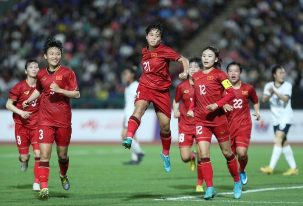 Trực tiếp bóng đá ĐT nữ Việt Nam - Campuchia: Hải Yến nhân đôi cách biệt (SEA Games) - 2