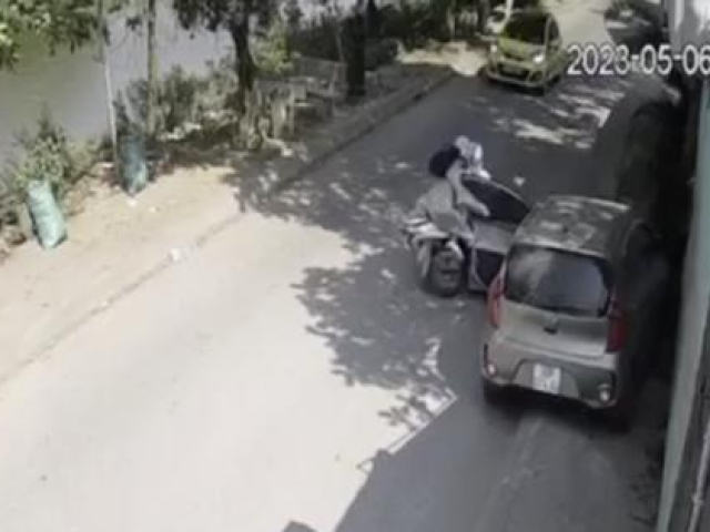 Tư vấn - Tài xế taxi mở cửa gây tai nạn chết người có thể phải đối mặt với hình phạt ra sao?