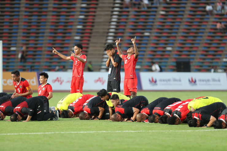 U22 Indonesia ăn mừng như vô địch SEA Games, U22 Việt Nam cay đắng rời sân - 5