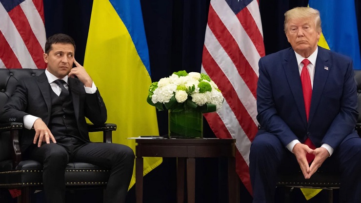 Ông Trump (phải) gặp ông Zelensky ở New York vào năm 2019.
