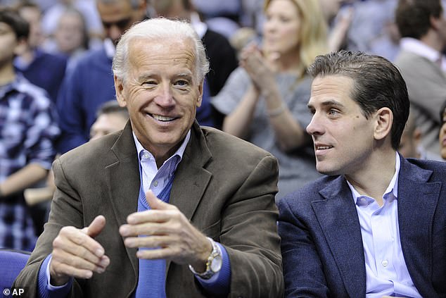 Tổng thống Mỹ Joe Biden và con trai Hunter Biden.