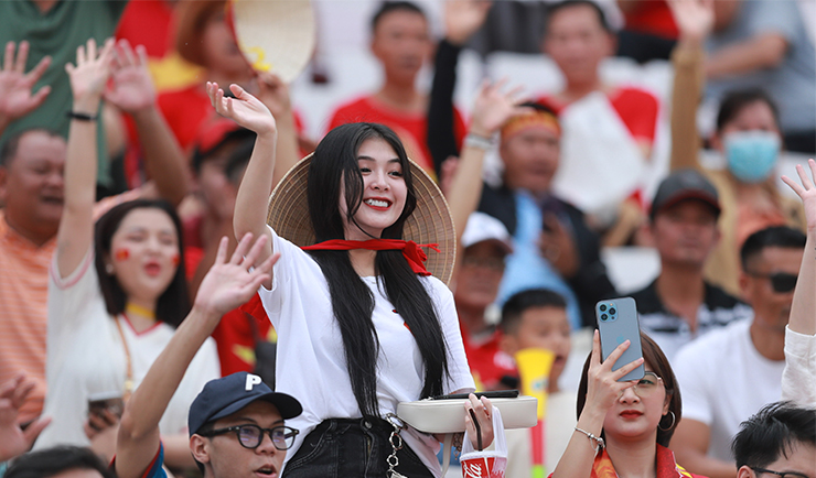 Fan nữ từ vỡ òa, ngây ngất đến lặng người sau trận U22 Việt Nam - U22 Indonesia - 7