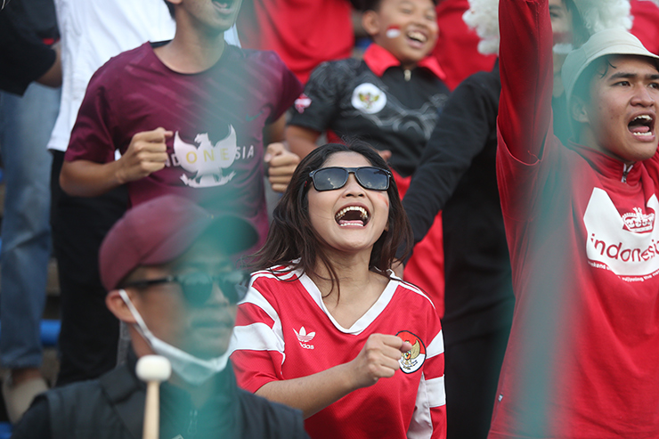 Fan nữ từ vỡ òa, ngây ngất đến lặng người sau trận U22 Việt Nam - U22 Indonesia - 9