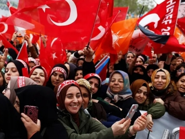 Thế giới - Thổ Nhĩ Kỳ bước vào cuộc bầu cử "định đoạt" số phận ông Erdogan