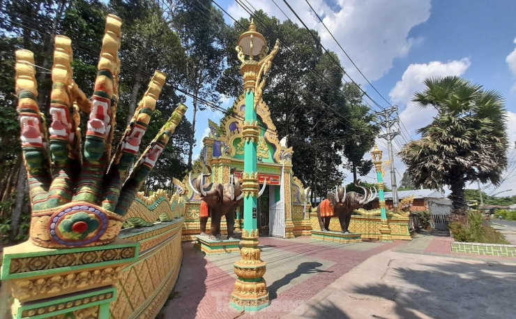 Ngỡ ngàng kiến trúc độc đáo chùa Khmer ở Trà Vinh - 11