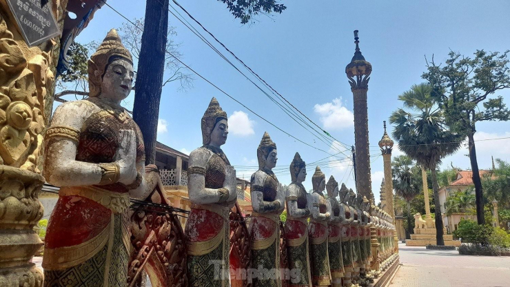 Ngỡ ngàng kiến trúc độc đáo chùa Khmer ở Trà Vinh - 9