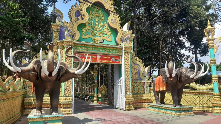 Ngỡ ngàng kiến trúc độc đáo chùa Khmer ở Trà Vinh - 12