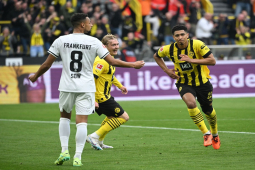 Video bóng đá Dortmund - Frankfurt: Chiến thắng 4 sao, vượt mặt Bayern (Bundesliga)