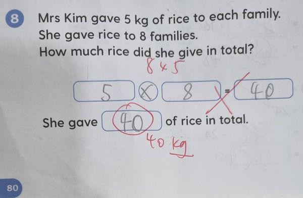 Cháu làm toán 5x8=40 bị cô giáo gạch sai, bà tức giận phản bác nhưng nhận lời giải thích ngỡ ngàng - 1