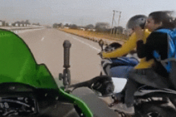 Thế giới xe - Clip: Phóng xe Kawasaki gần 300 km/h, youtuber gặp nạn thảm khốc