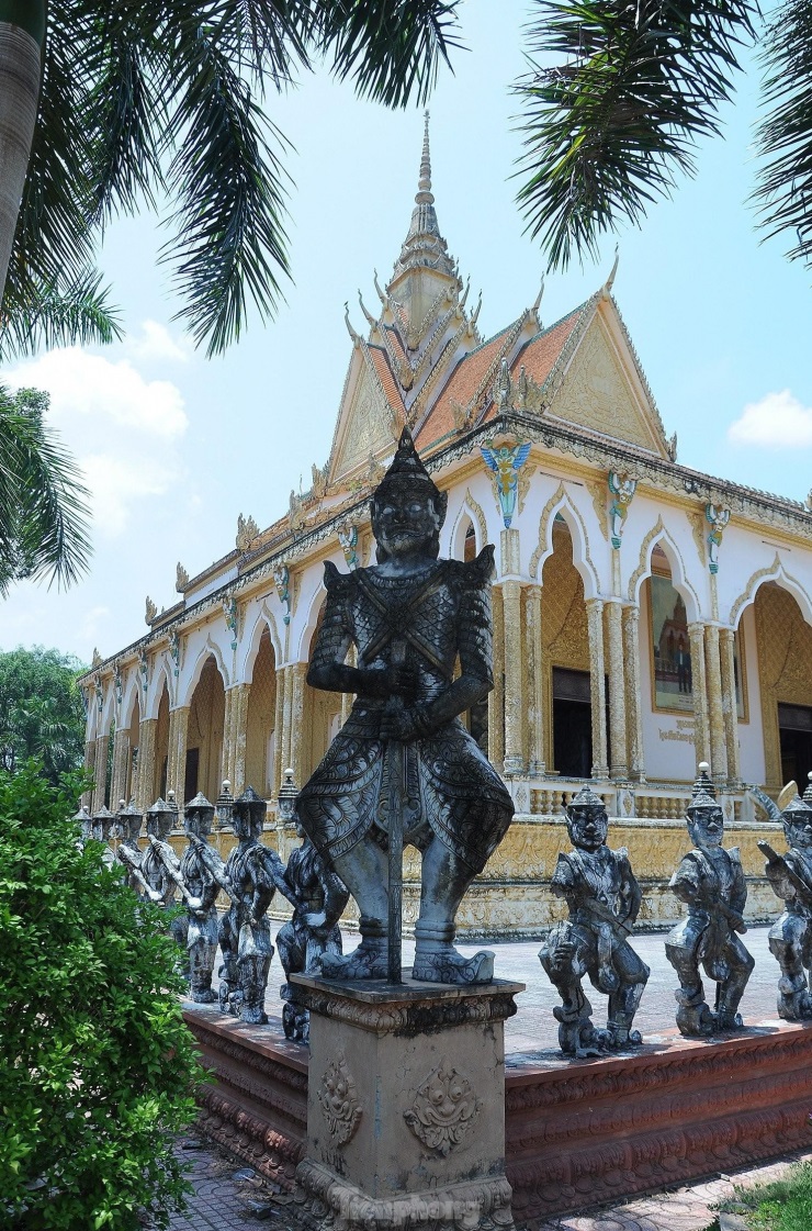 Ngỡ ngàng kiến trúc độc đáo chùa Khmer ở Trà Vinh - 10