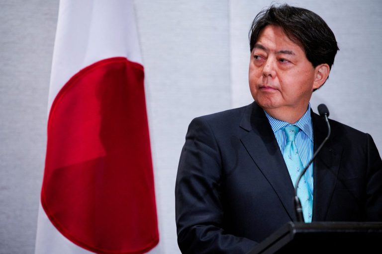 Trong một cuộc họp ngày 13/5, Ngoại trưởng Nhật Bản bày tỏ lo ngại về sự hợp tác quân sự Nga - Trung. Ảnh: Sibcon