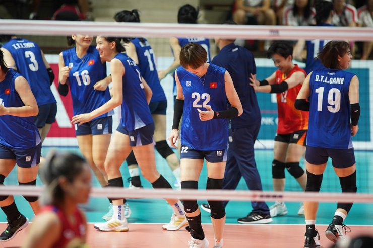 Trực tiếp bóng chuyền nữ Việt Nam - Thái Lan: Đối thủ vượt lên nghẹt thở (chung kết SEA Games) - 13