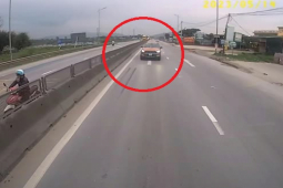 Tin tức trong ngày - Clip: Lái ô tô bán tải chạy ngược chiều gặp xe tải, tài xế nhận “kết đắng”