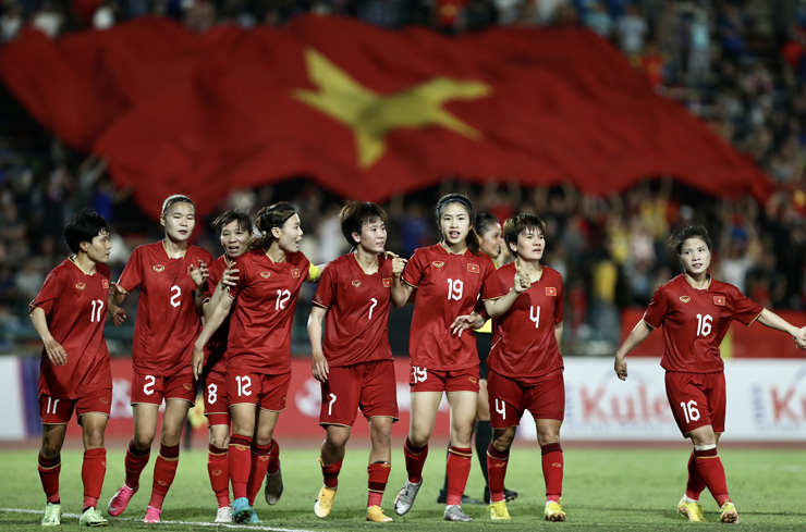 Ngây ngất ĐT nữ Việt Nam 8 lần vô địch SEA Games: "Những cô gái vàng" ăn mừng - 14