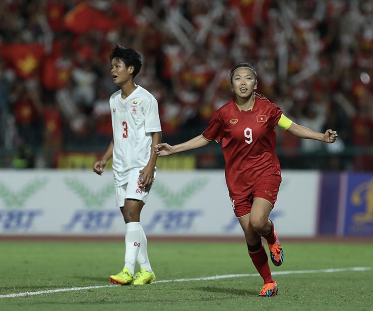 Vỡ òa Huỳnh Như ghi bàn ở chung kết, ăn mừng như Ronaldo - 2