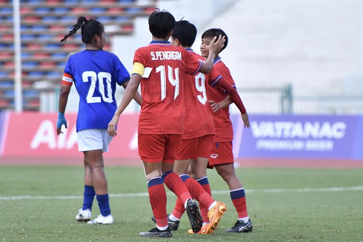 Video bóng đá ĐT nữ Thái Lan - Campuchia: 