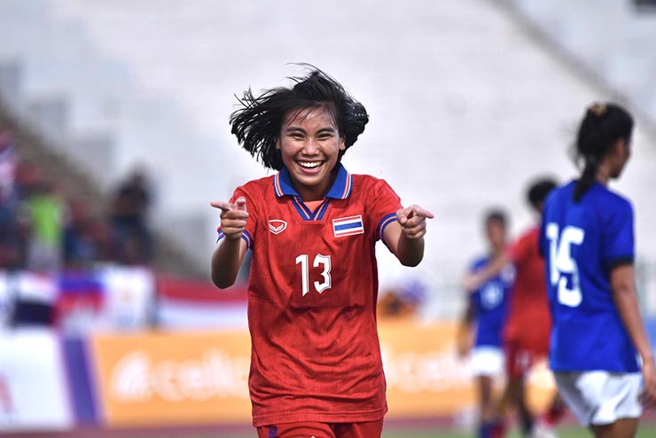 Video bóng đá ĐT nữ Thái Lan - Campuchia: 
