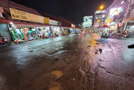 Sau trận mưa, nhiều người gửi tin nhắn "ngỡ ngàng" cho phóng viên